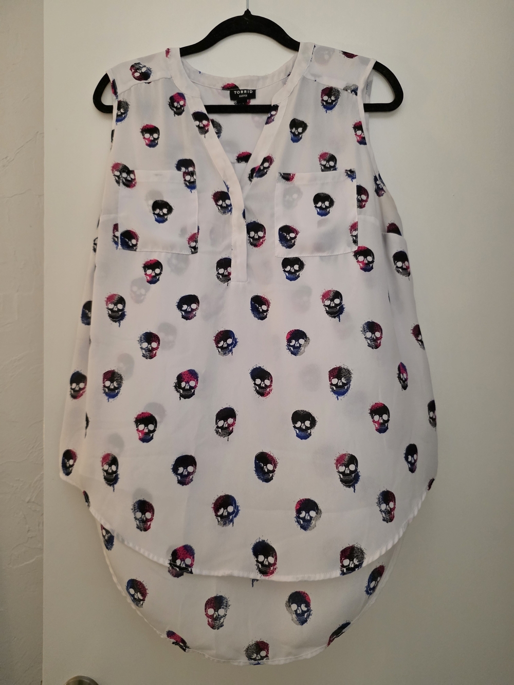 torrid White Sleeveless Skull Print Blouse